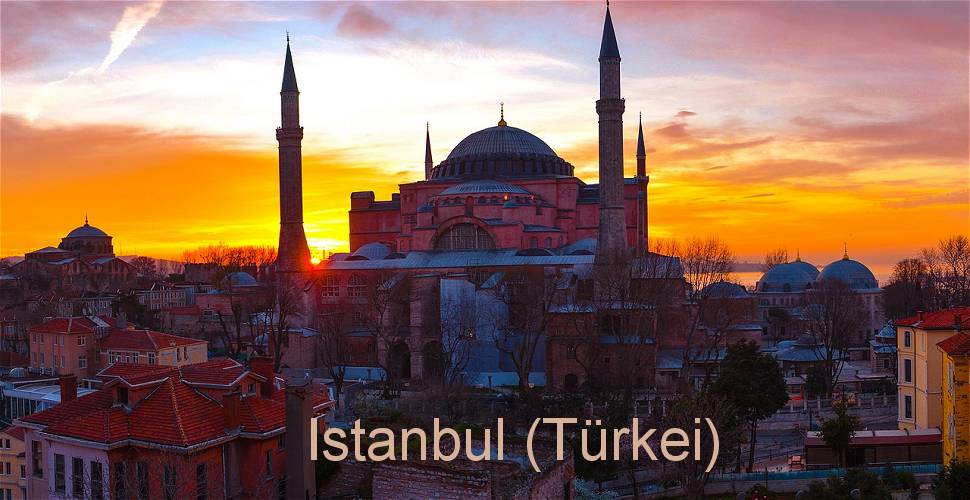 Touristen Attraktion in Istanbul - Die Hagia Sophia Moschee 